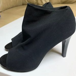 Tahari nylon mesh peep toe heels Sz.7.5